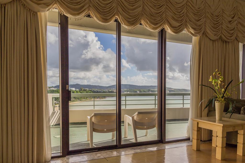 Alupang Beach Tower Tamuning Exterior foto